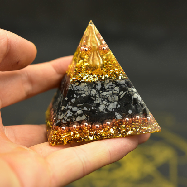Pyramid Orgonite Flower of Life Obsidian - Imagem 3