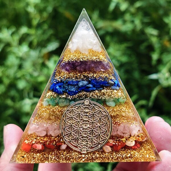 Pyramid Orgonite Flower of Life 7 Chakras - Imagem 3
