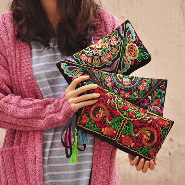 Boho Chic Embroidered Clutch Wallet - Imagem 3