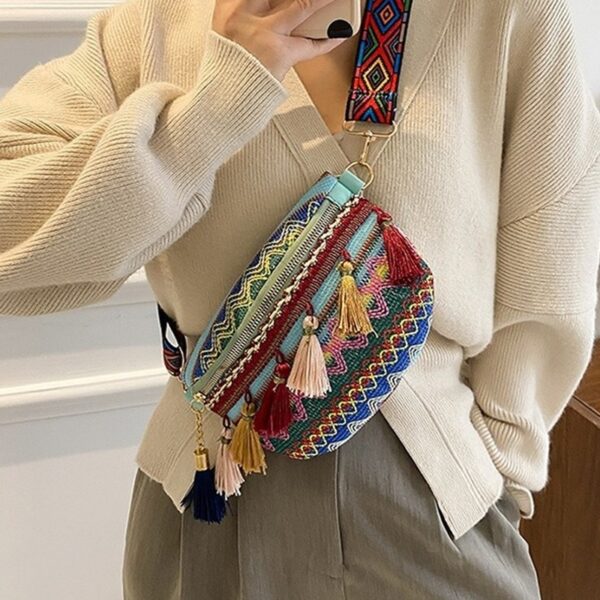 Boho Waist and Crossbody Bag with Fringes - Imagem 4