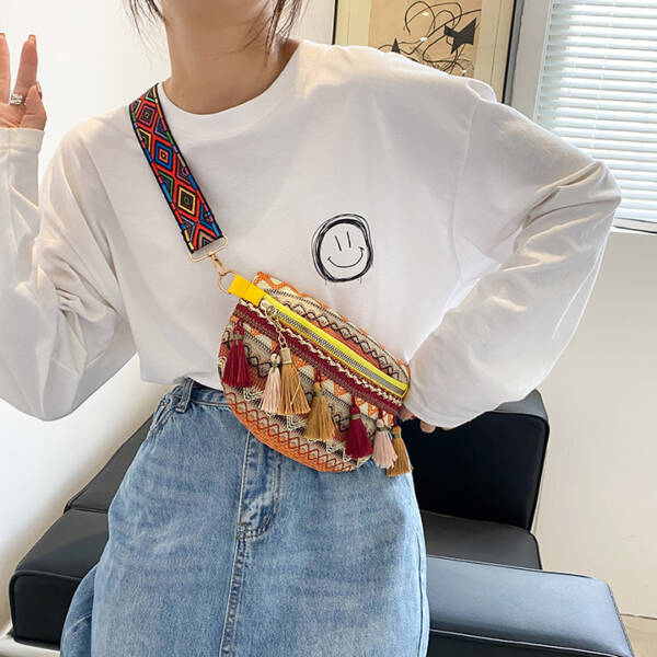 Boho Waist and Crossbody Bag with Fringes - Imagem 5